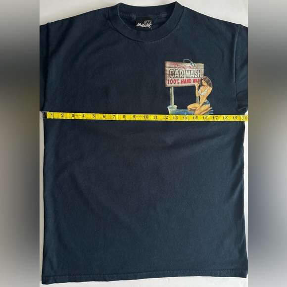 Hybrid Tees Car Wash Graphic T-Shirt Y2K Pinup Girl Muscle Car T-Shirt - Picture 6 of 8